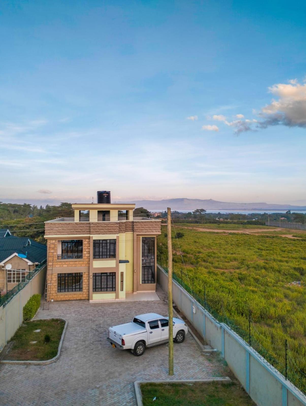 Lake Breeze Apartments 奈瓦沙 外观 照片